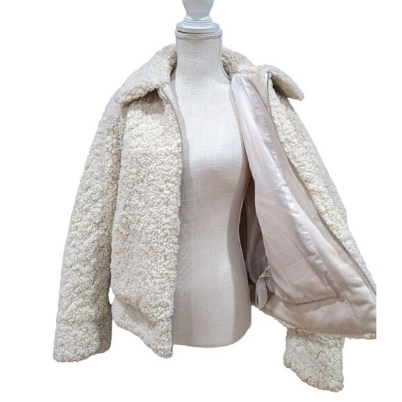 ZARA Oversized Faux Sherpa Bomber Jacket Size S in Cream with Suede Trim - Picture 9 of 12